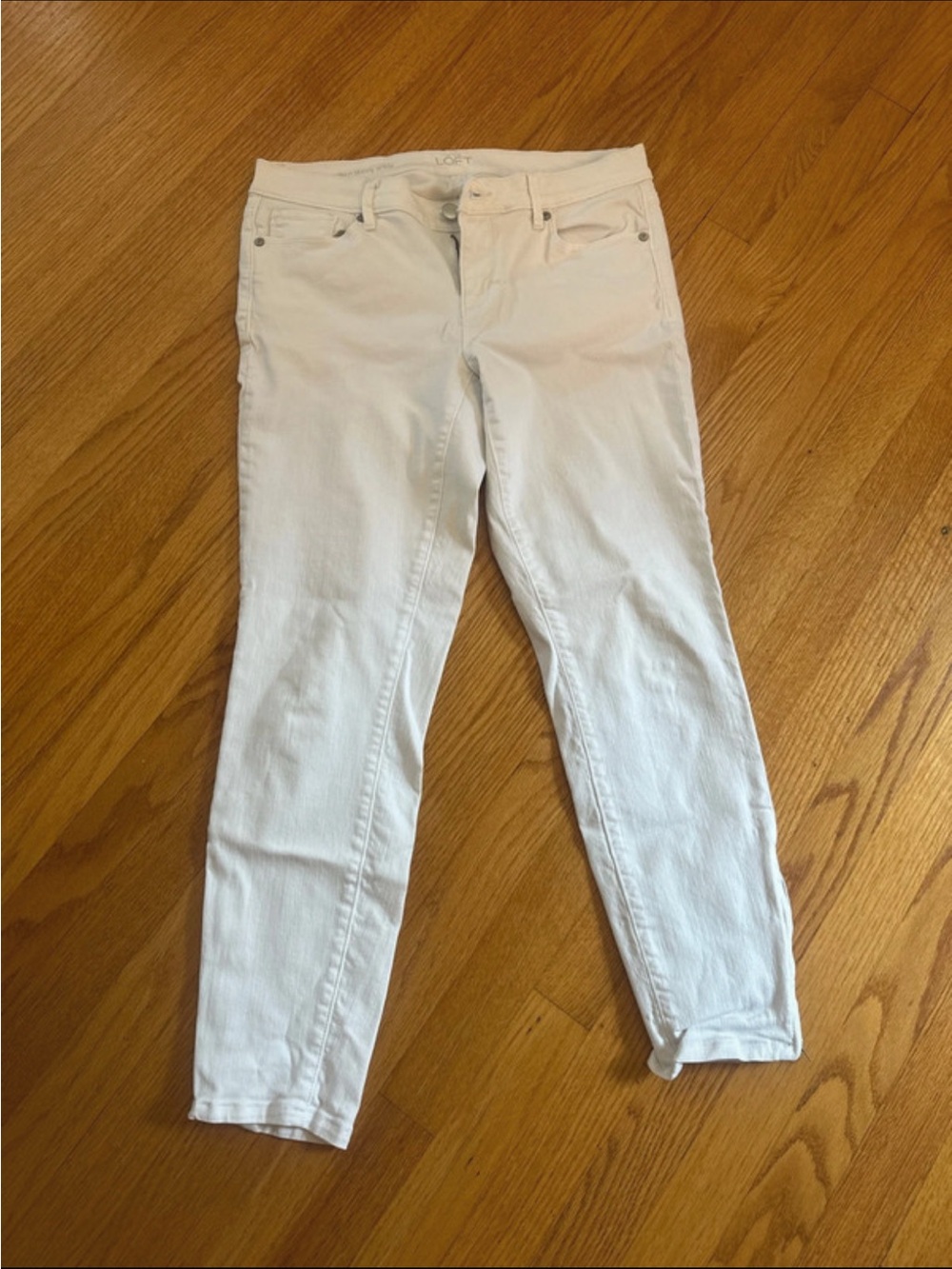 Ann Taylor White Skinny Jeans — Sleek Stretch Denim